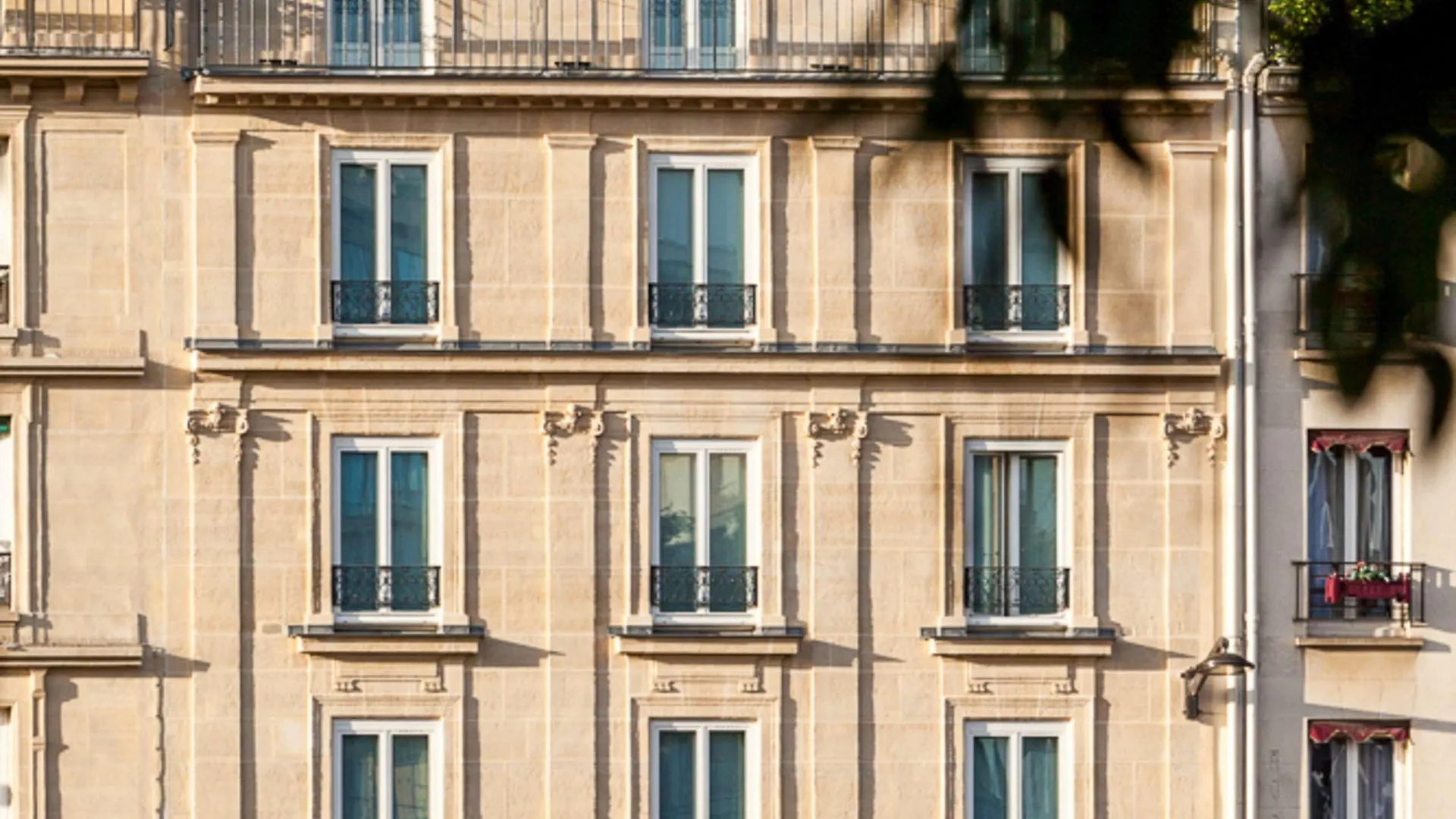 Best Western Plus Opéra Batignolles Paris Hotel